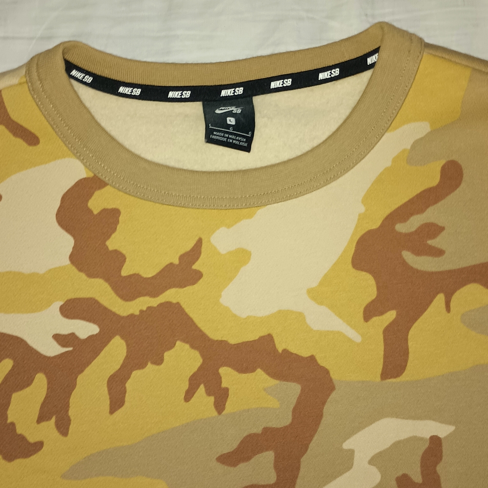 Nike Tan and Brown Camouflage Sweatshirt - Picture 5 of 7